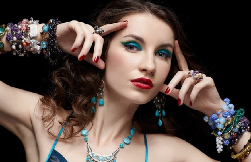 Why do women like jewelry?