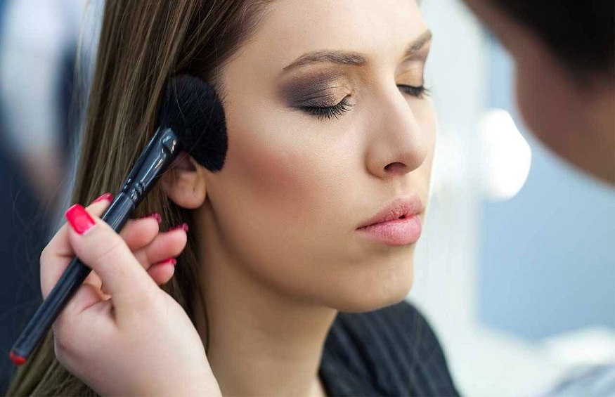 Learn the Sculpting and Contouring Method in Make-Up