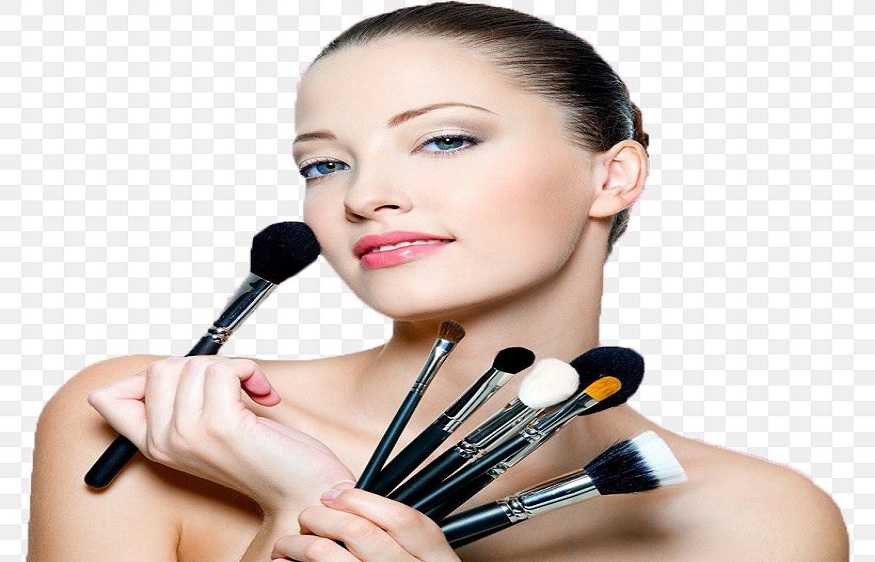 3 Magnificent Highlighters Brushes for Women Makeup