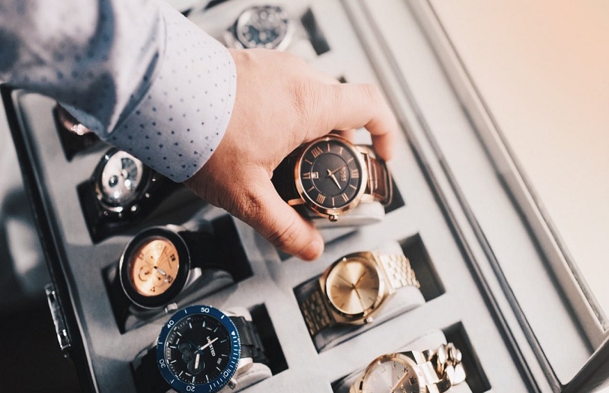 Unveiling Top 7 Essential Factors to Consider When Buying a Luxury Watch